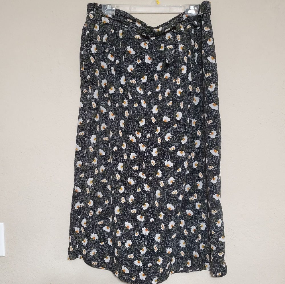 Womens Wrap skirt w/ Pockets!
